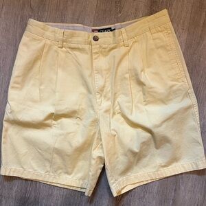 Men's Chaps Yellow Pleated Shorts 36
